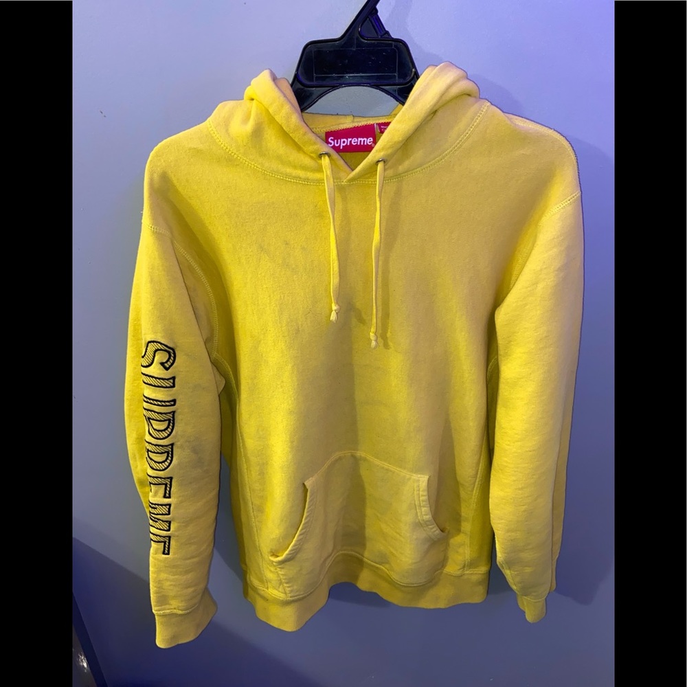 🐝 Supreme sweatshirt 🐝